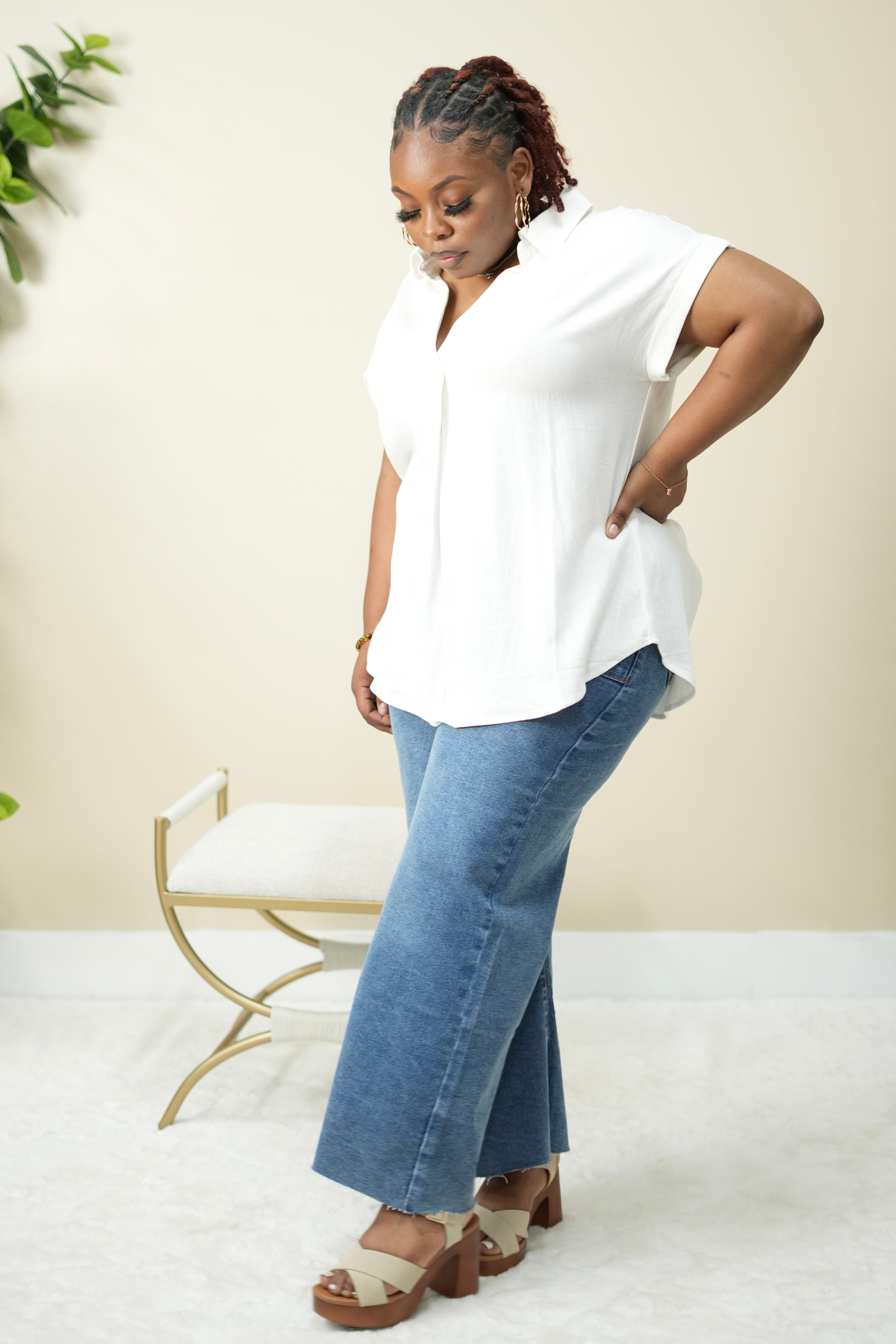 Coastal Luxe Linen V-Neck Top - Plus