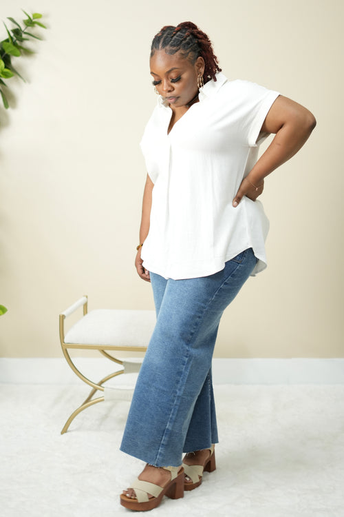 Coastal Luxe Linen V-Neck Top - Plus